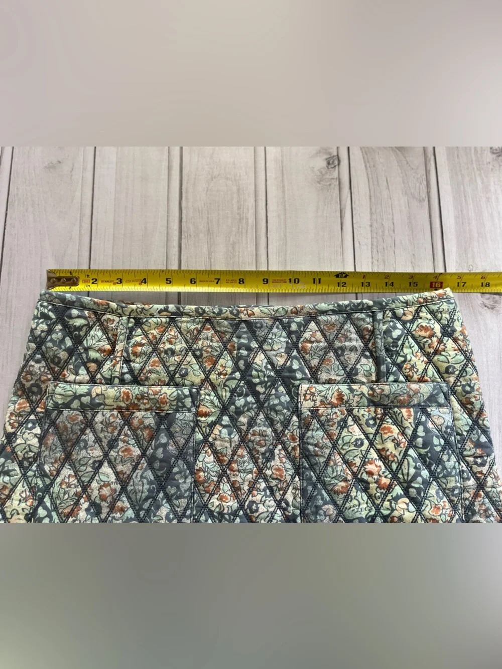 New women’s Free People Darla diamond quilted blue floral tapestry mini skirt.12